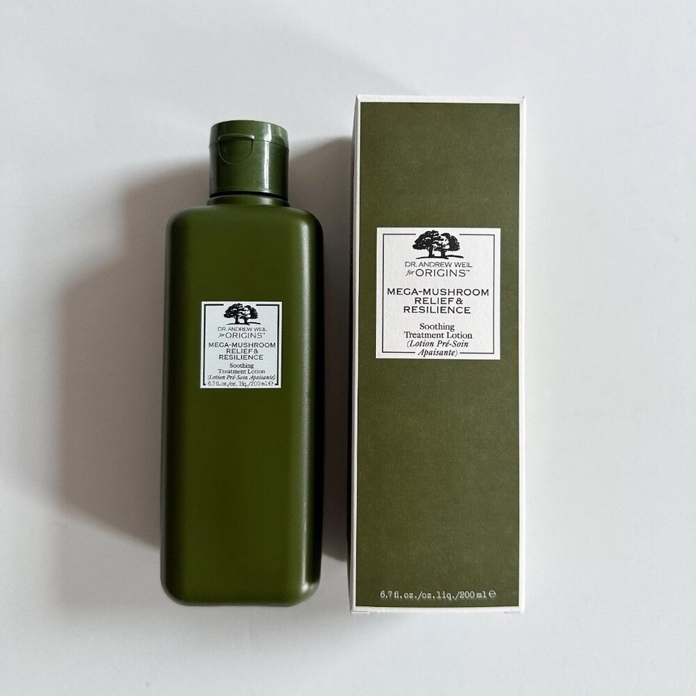 Dr. Weil for Origins Mega-Mushroom Relief & Resilience Soothing Treatment Lotion